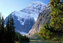 巴塞大胜马略卡 主帅弗里克感谢亚马尔激活球队.